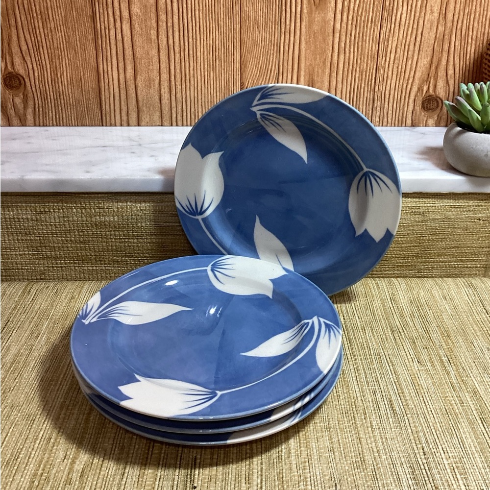 Savoir Vivre Serenade JJ064 White Tulips Dessert Plates 7.75”